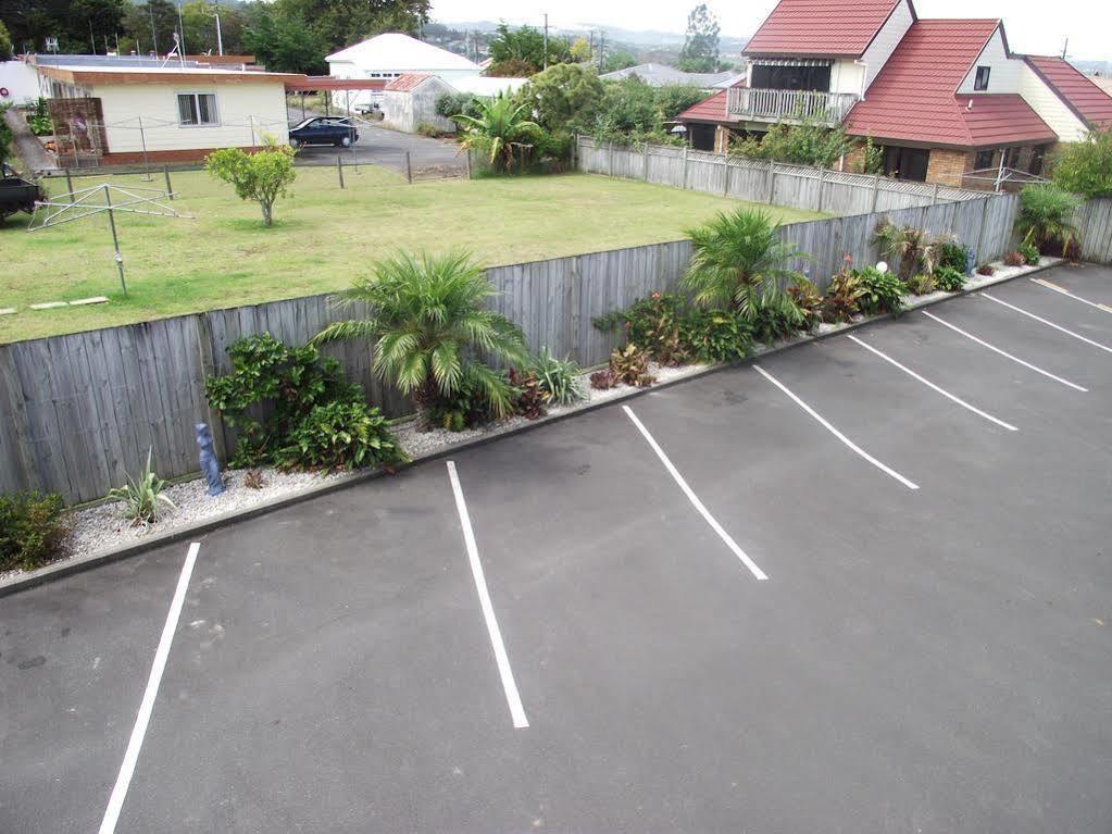 Avenue Heights Motel Whangarei Exterior foto